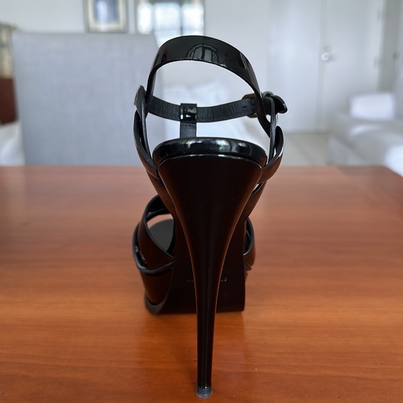 Saint Laurent - Picture 3 of 8